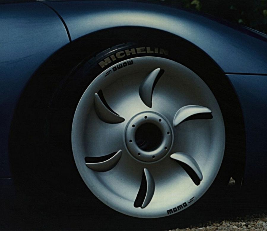 Колеса Fioravanti Sensiva Concept 1994 года  (фото 8 из 16)
